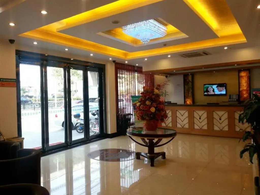 Шанхай: GreenTree Inn Shanghai Pudong Airport Huaxia East Road Express Hotel