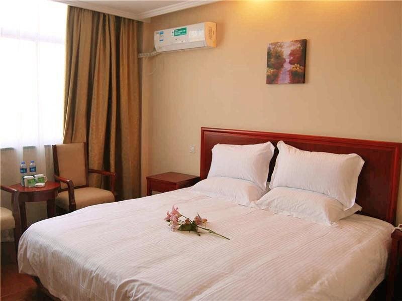 Шанхай: GreenTree Inn Shanghai Pudong Airport Huaxia East Road Express Hotel