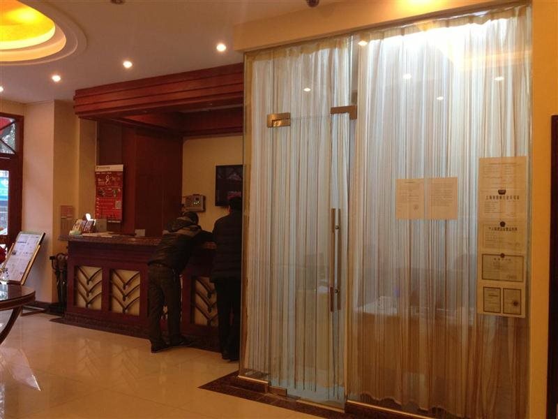 Шанхай: GreenTree Inn Shanghai Pudong New Area Hangtou Express Hotel