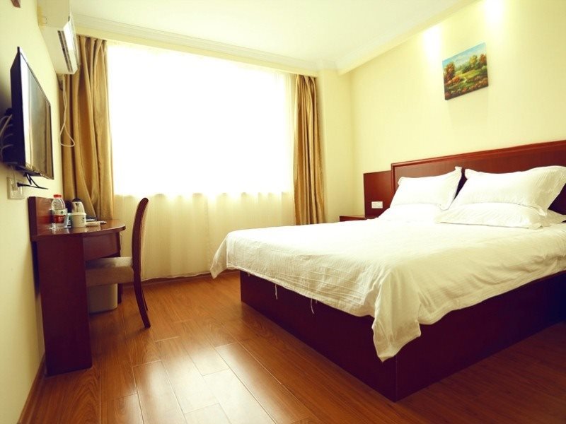Greentree Inn Shanghai Chedun Film Park Songmin Road Express Hotel — фото 1
