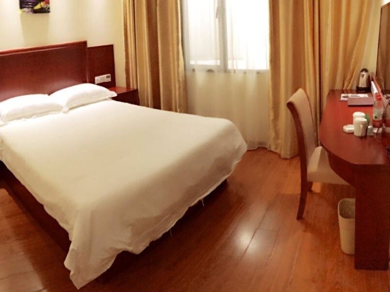 Шанхай: Greentree Inn Shanghai Chedun Film Park Songmin Road Express Hotel