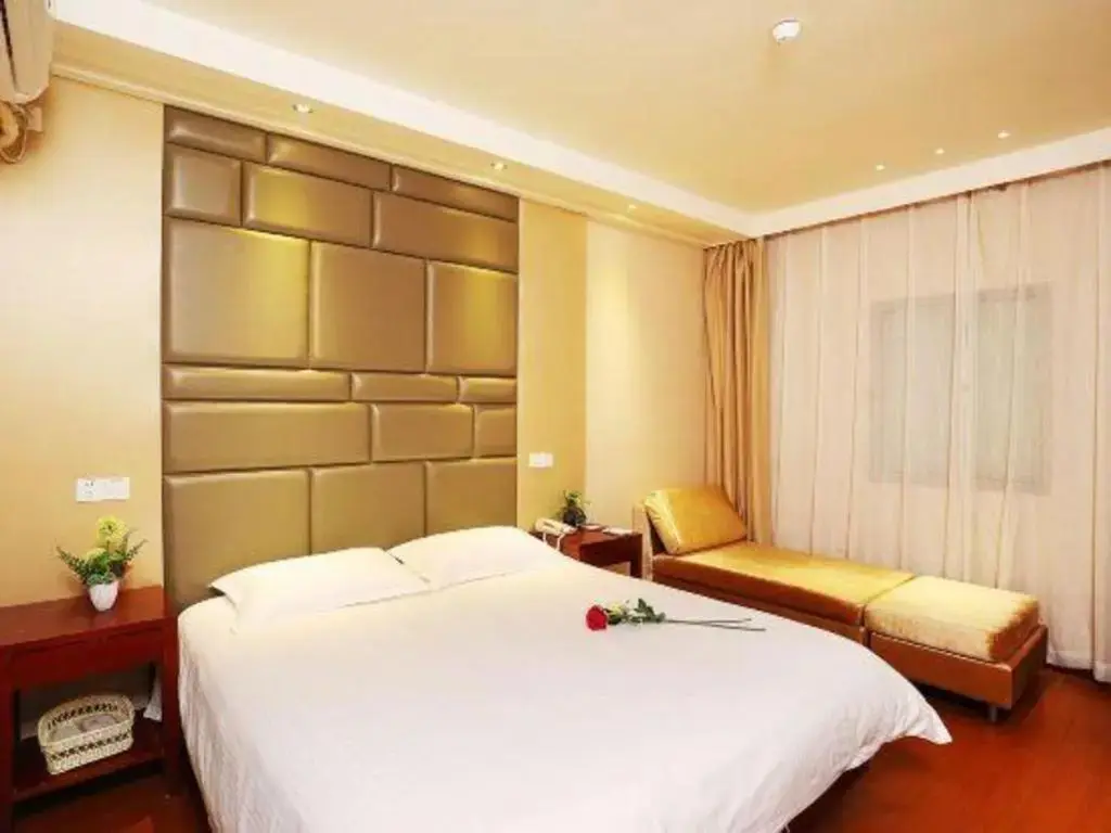 Шанхай: GreenTree Inn Shanghai Gongkang Road Branch