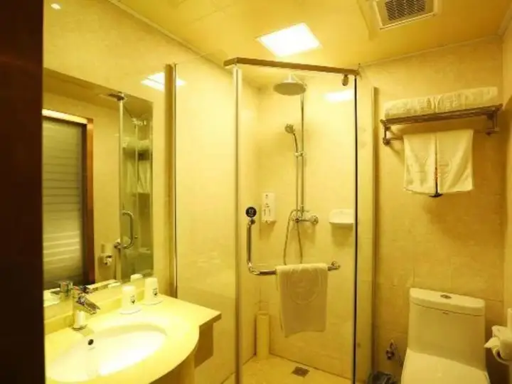 Шанхай: GreenTree Inn Shanghai Gongkang Road Branch