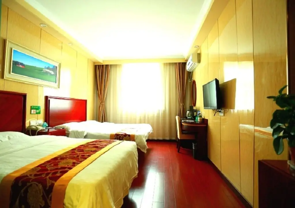 Шанхай: Greentree Inn Shanghai Gongfu New Village Subway Station Express Hotel