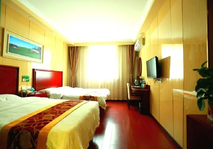 Шанхай: Greentree Inn Shanghai Gongfu New Village Subway Station Express Hotel
