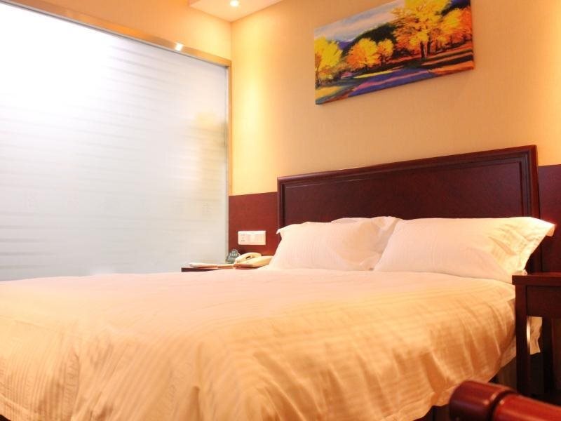 Шанхай: GreenTree Inn Shanghai Gucun Shuichan West Road Shell Hotel