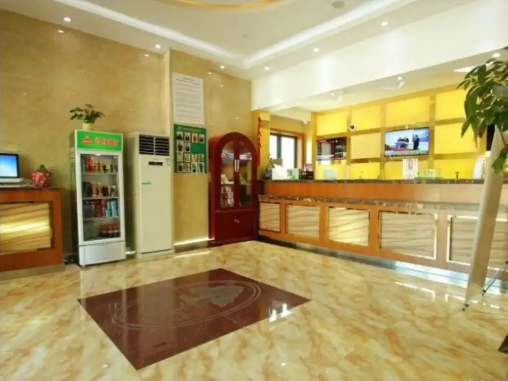 Шанхай: GreenTree Inn ShangHai BaoShan 128 Memorial Road TongHe Road Shell Hotel
