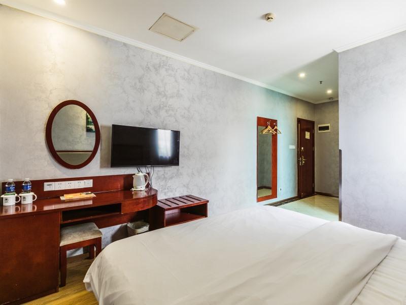 Шанхай: GreenTree Inn Shanghai Huinan Jinghai Road Express Hotel