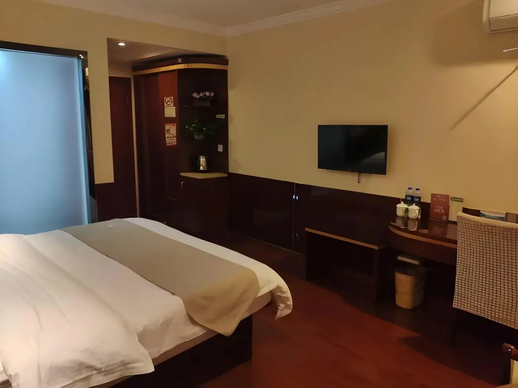 Шанхай: GreenTree Inn Shanghai Fengxian Xidu Business Hotel