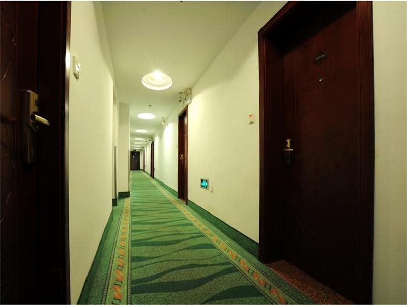 Шанхай: GreenTree Inn Shanghai Hongqiao Airport No2 Express Hotel