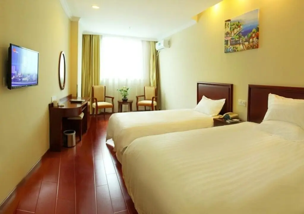 Шанхай: GreenTree Inn Shanghai Hongqiao Hub Convention Center Huaxiang Road Shell Hotel