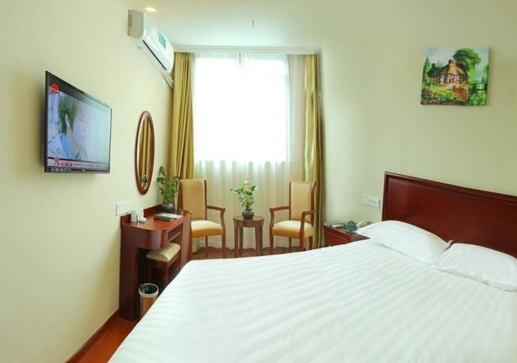 Шанхай: GreenTree Inn Shanghai Hongqiao Hub Convention Center Huaxiang Road Shell Hotel