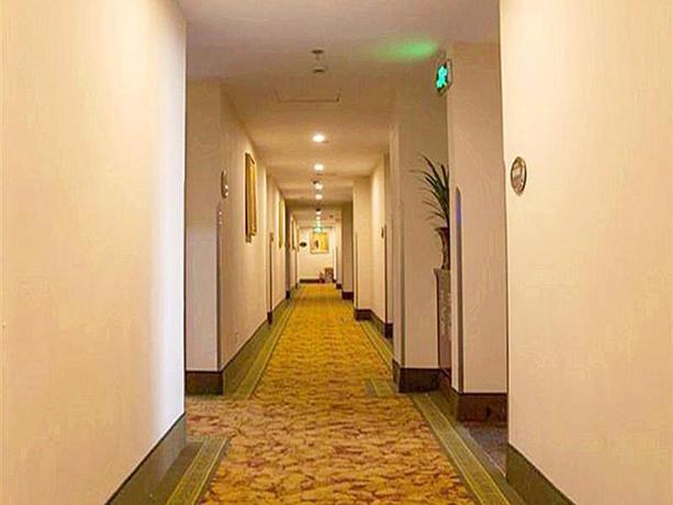 Шанхай: GreenTree Inn Shanghai Hongqiao Hub Convention Center Huaxiang Road Shell Hotel