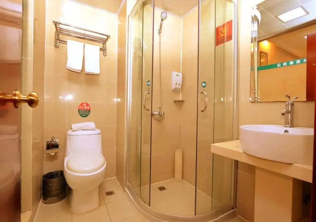 Шанхай: GreenTree Inn Shanghai Guangxin Road Tongji Hospital Express Hotel