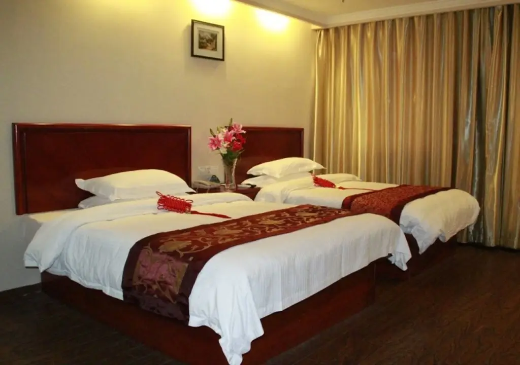 Шанхай: GreenTree Inn Shanghai Guangxin Road Tongji Hospital Express Hotel