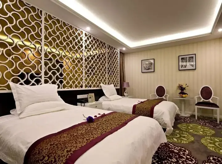 Нинбо: Ningbo Jijia Boutique