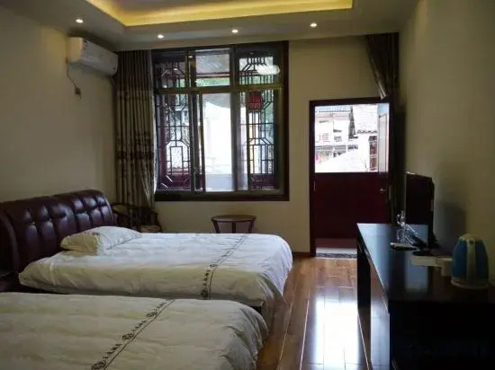 Яань: Ya'an Shangli Tianyi Hotel