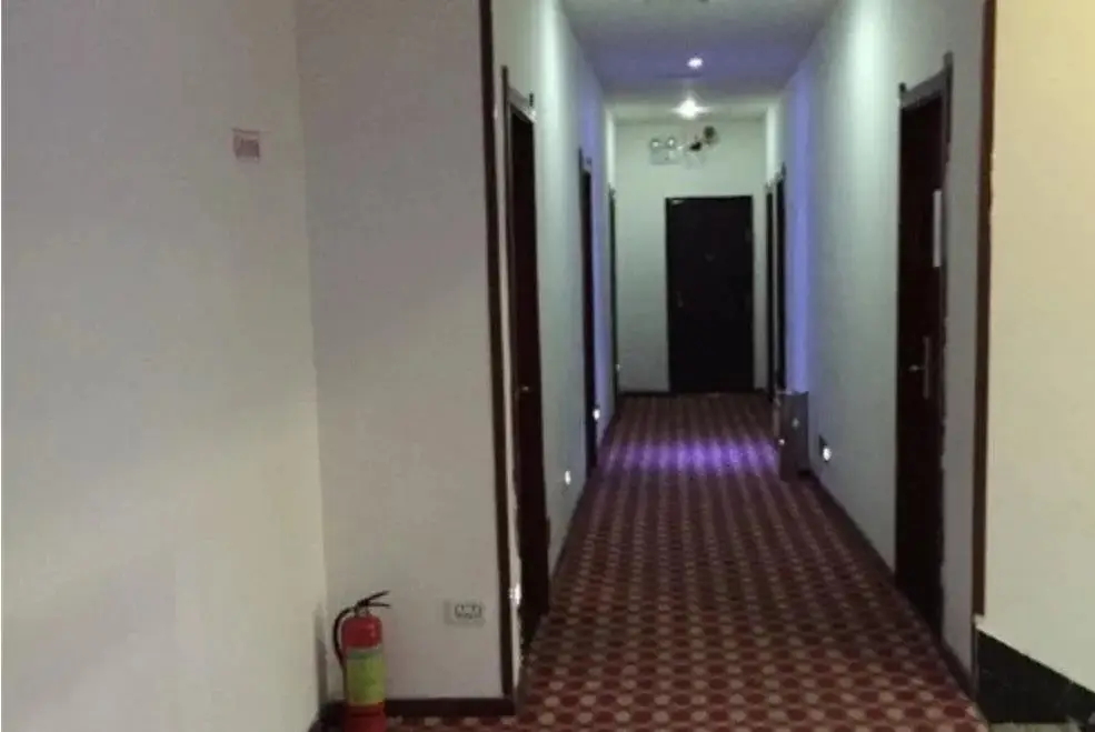 Цзюцзян: Junyi Business Inn