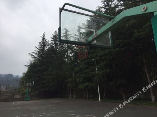 Zhangjiajie Baofengju Inn — фото 1
