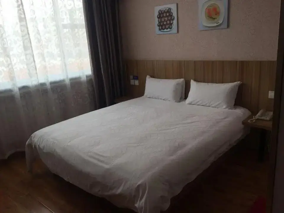 Синтай: Eaka 365 Hotel Neiqiu East Zhenxing Road Branch