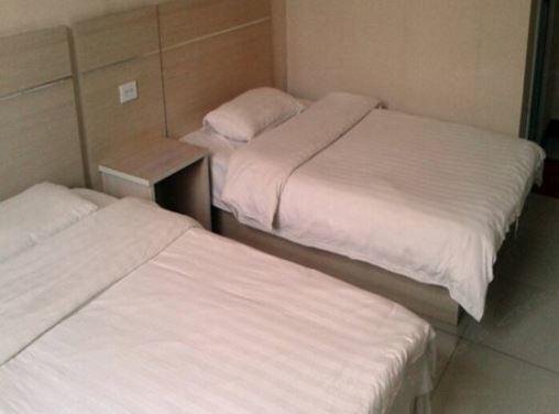Тайюань: Taiyuan Jincheng Express Inn
