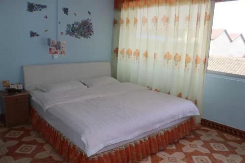 Чжанцзяцзе: Zhangjiajie Fufeng Business Hotel