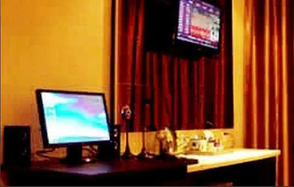 Мяньян: Mianyang Jingnan Lake Business Inn