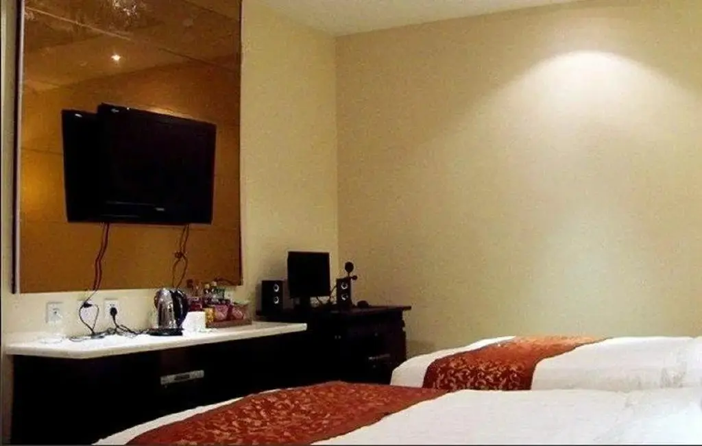 Мяньян: Mianyang Jingnan Lake Business Inn