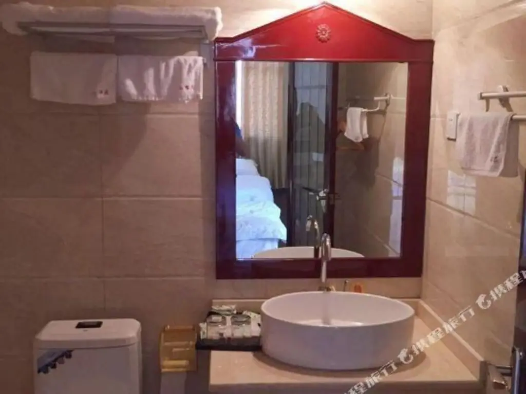 Панжихуа: Panzhihua Miyi Raindrops Health Leisure Accomodation