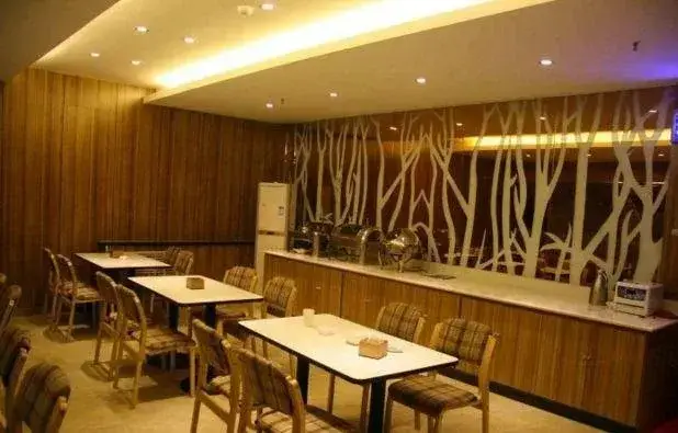 Синтай: Eaka 365 Hotel Wei County Aiguo Road