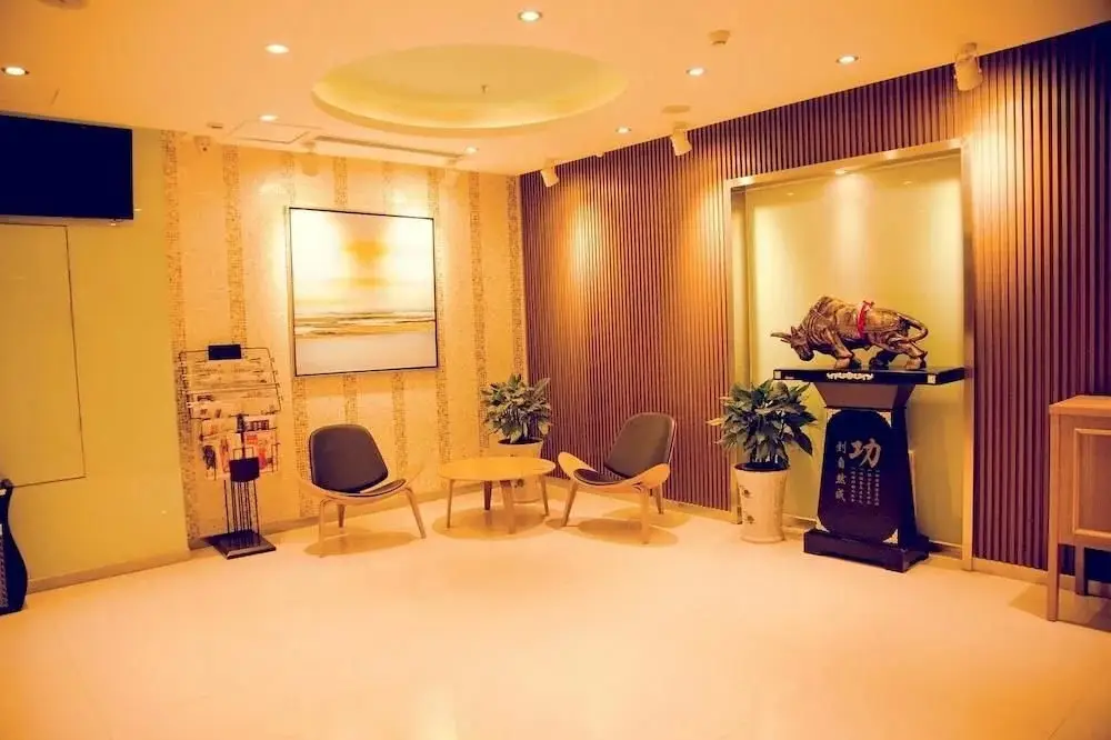 Кайфын: Xingrui Chain Hotel Kaifeng Tongxu Wenwei Road