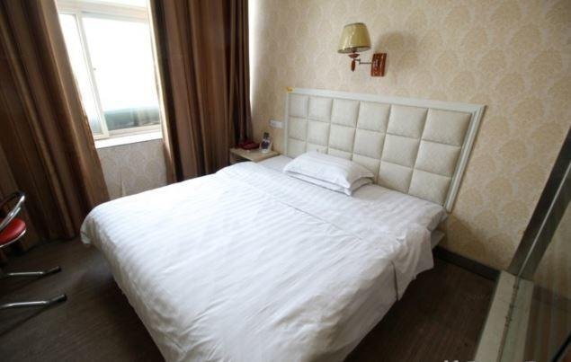 Кайфын: Xingrui Chain Hotel Kaifeng Tongxu Wenwei Road