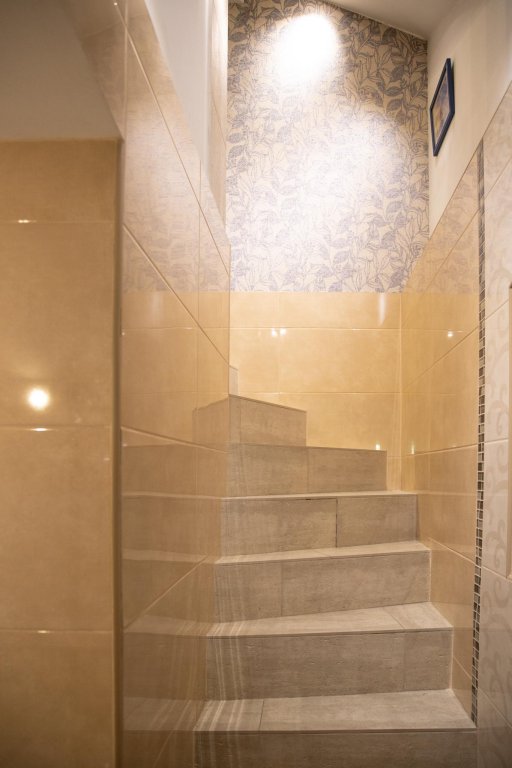 Калининград: LovelyHome 39 (ЛавлиХоум 39) на улице Радищева