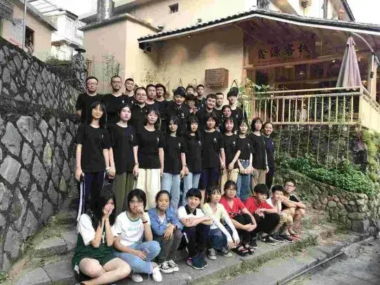 Жангжоу: Nanjing Tulou Xinyuan Inn