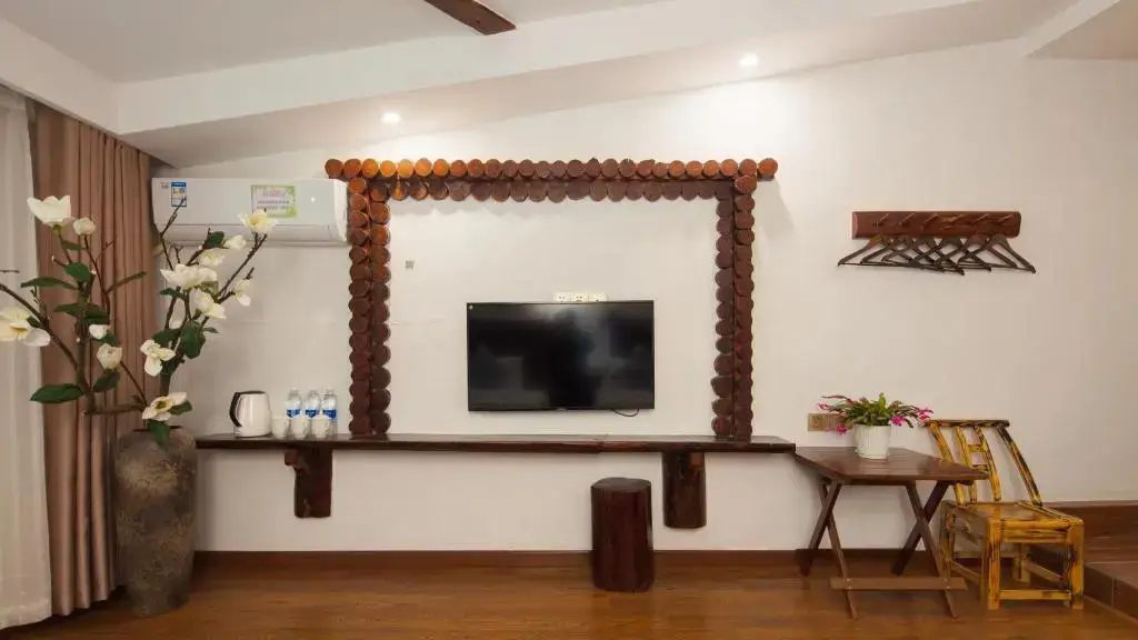 Чжанцзяцзе: Floral Hotel · Spring Guesthouse Zhangjiajie