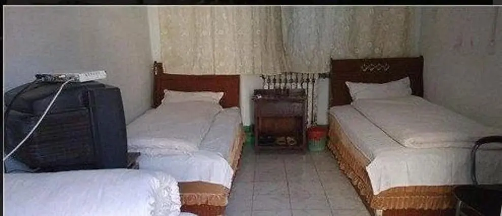Хецзе: Zhongxing Inn
