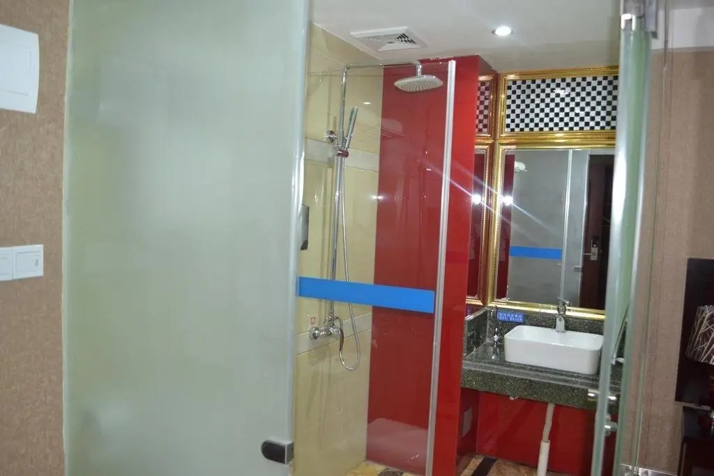 Чжаньцзян: Xinjing Haosheng Chain Hotel Zhanjiang Longchao
