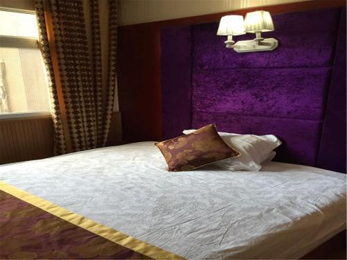 Бачжун: Bazhong Fuxing Inn