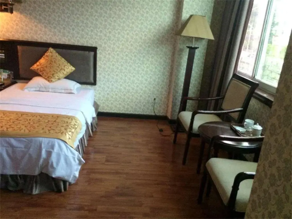 Синъи: Xingyi Longtai Inn