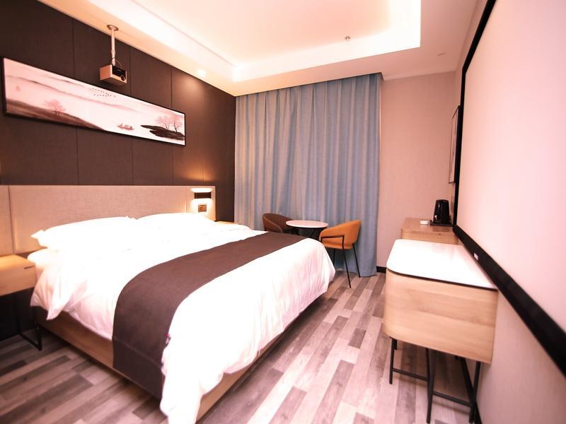 Тайюань: Thank Inn Plus Hotel Shanxi Taiyuan Yingze District Liuxiang Walking Street