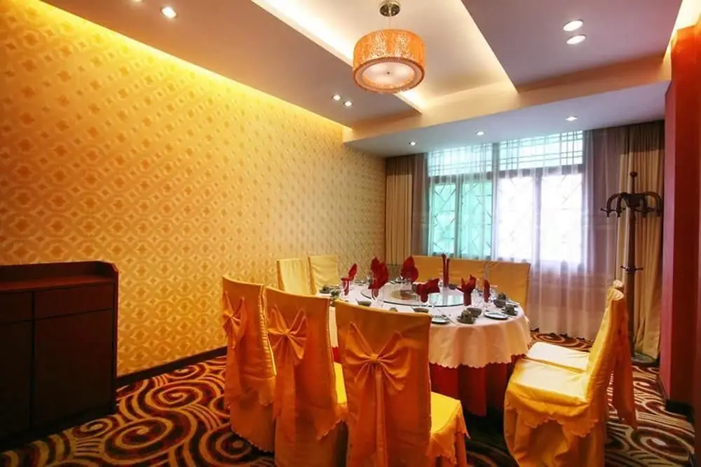 Чжанцзяцзе: Jinhua Inn