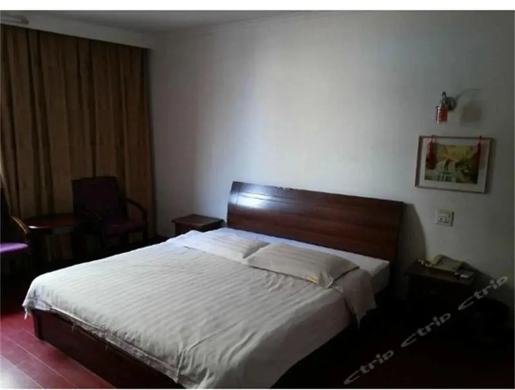 Цзясинь: Donghao Inn