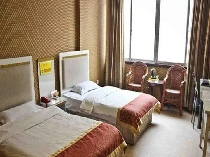 Цзаочжуан: Tengzhou Nanhai Longgong Business Inn