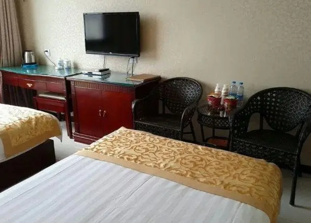Баодин: Huarong Tourist Hotel