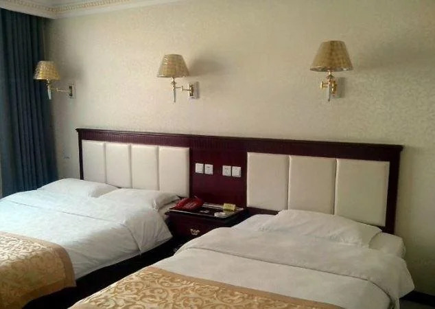Баодин: Huarong Tourist Hotel