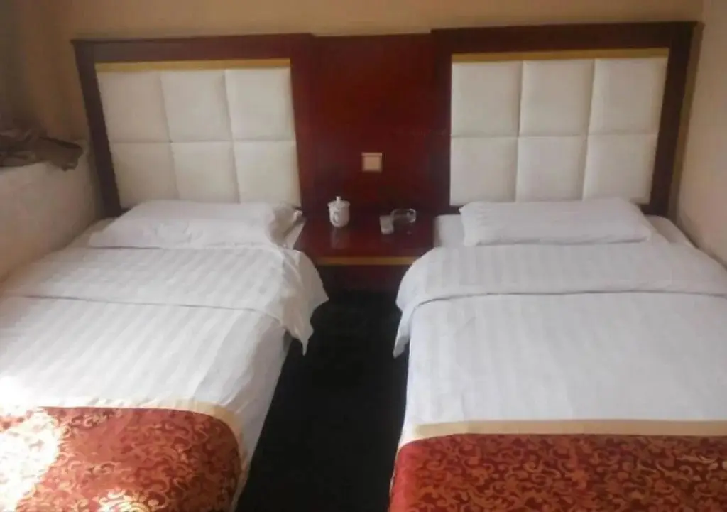 Zhengping Business Hotel — фото 1