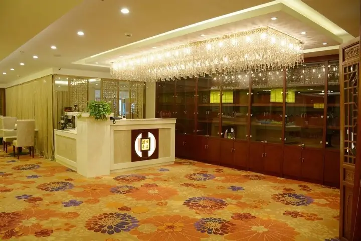 Пекин: Junyi Runhua Hotel