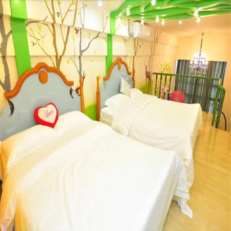 Гуанчжоу: Guangzhou Angel Baby Theme Hotel (Chime Long Area)