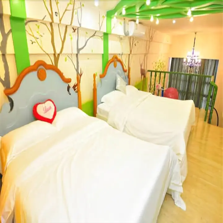 Гуанчжоу: Guangzhou Angel Baby Theme Hotel (Chime Long Area)