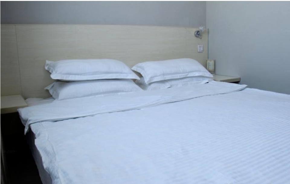 Кайфын: Juyuan Express Inn